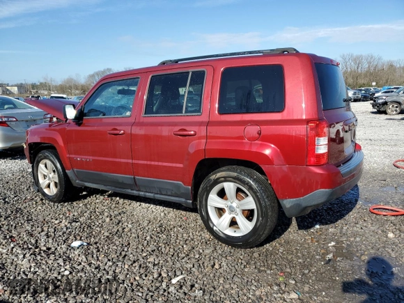 2016 Jeep Patriot Latitude z VIN 1C4NJPFAXGD640313, wystawiony jako Copart lot #41603235 z przebiegiem 112 119 mil mil oraz Szkoda całkowita • Salvage title. Historia ofert i sprzedaży dostępna na DreamBid. Obrazek 2.