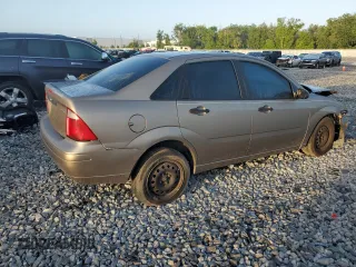 2005 Ford Focus S with VIN 1FAFP34N65W240449, listed as a Copart auction lot 52457395 with 140,246 mi miles and Non Repairable. Bid and sale history available at DreamBid. Image 3.