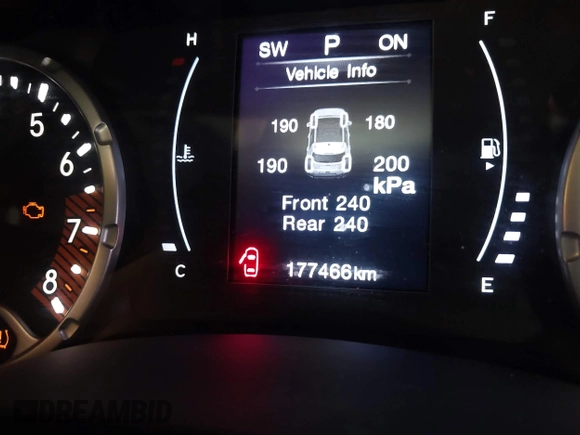 2019 Jeep Renegade Latitude with VIN ZACNJABB0KPJ93901, listed as a IAAI auction lot 40912828 with 177,466 mi miles and . Bid and sale history available at DreamBid. Image 6.