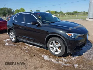 2020 Alfa Romeo Stelvio Sport z VIN ZASPAJAN5L7C91383, wystawiony jako IAAI lot #41971673 z przebiegiem 48 304 mil mil oraz . Historia ofert i sprzedaży dostępna na DreamBid. Obrazek 1.