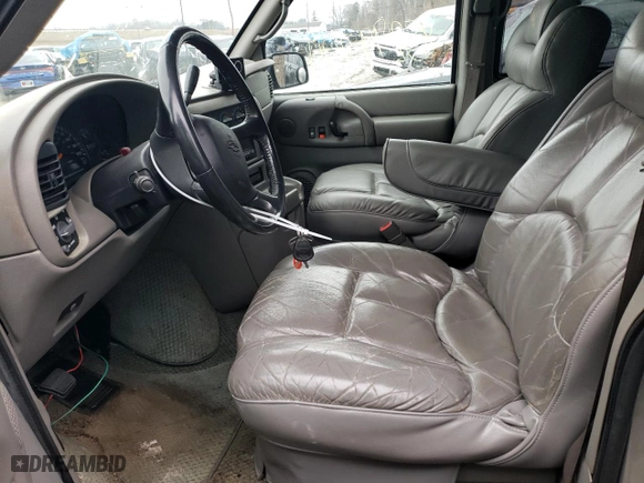2004 Chevrolet Astro Cargo Van YF7 Upfitter with VIN 1GBDM19X14B113773, listed as a Copart auction lot 85299774 with 102,086 mi miles and Clean Title. Bid and sale history available at carsss.com. Image 7.