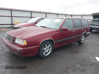 1996 Volvo 850 с VIN YV1LW5546T2231055, выставлен на аукционе IAAI как лот 41468752 с пробегом 133 918 миль миль и . История ставок и продаж доступна на DreamBid. Изображение 2.