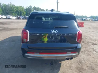 2024 Hyundai Palisade Calligraphy z VIN KM8R7DGE8RU690142, wystawiony jako IAAI lot #42287215 z przebiegiem 28 603 mil mil oraz . Historia ofert i sprzedaży dostępna na DreamBid. Obrazek 17.