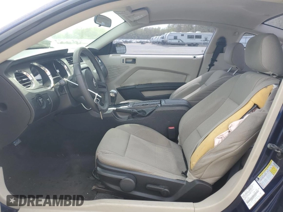 2010 Ford Mustang V6 with VIN 1ZVBP8AN7A5166515, listed as a Copart auction lot 54176615 with 99,390 mi miles and Salvage Title. Bid and sale history available at DreamBid. Image 7.