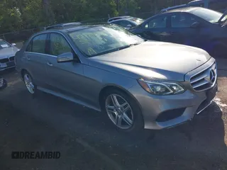 2014 Mercedes-Benz E 350 Luxury z VIN WDDHF8JB2EA808373, wystawiony jako IAAI lot #42136383 z przebiegiem 62 820 mil mil oraz . Historia ofert i sprzedaży dostępna na DreamBid. Obrazek 1.