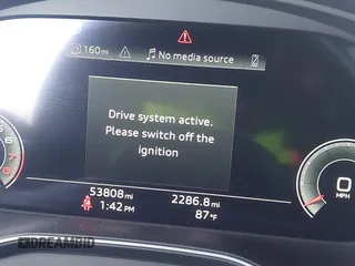 2021 Audi A5 S line Premium Plus z VIN WAUTAAF56MA029485, wystawiony jako IAAI lot #42064786 z przebiegiem 53 808 mil mil oraz . Historia ofert i sprzedaży dostępna na DreamBid. Obrazek 15.