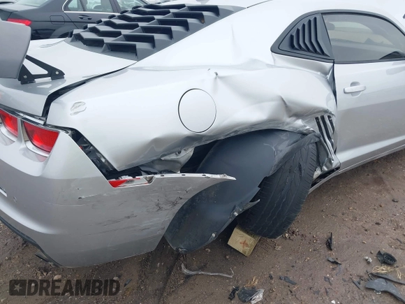 2011 Chevrolet Camaro 1LT с VIN 2G1FB1ED6B9188773, выставлен на аукционе IAAI как лот 41443550 с пробегом 156 144 миль миль и . История ставок и продаж доступна на DreamBid. Изображение 18.