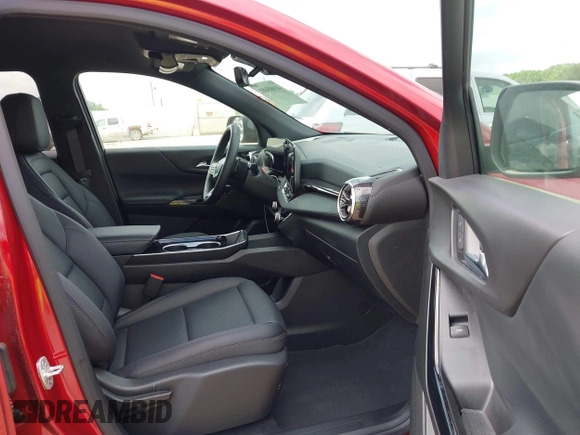 2025 Chevrolet Equinox AWD LT with VIN 3GNAXPEGXSL209502, listed as a IAAI auction lot 41885681 with 9,064 mi miles. Bid and sale history available at carsss.com. Image 5.