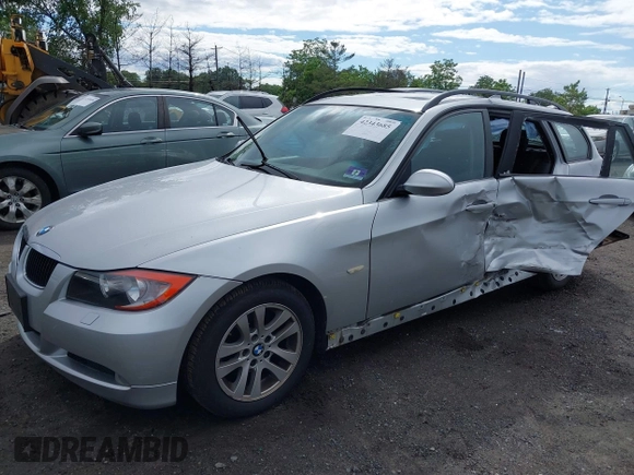2006 BMW 3 Series 325xi with VIN WBAVT13596KW22889, listed as a IAAI auction lot 42343685 with 95,862 mi miles and . Bid and sale history available at DreamBid. Image 2.