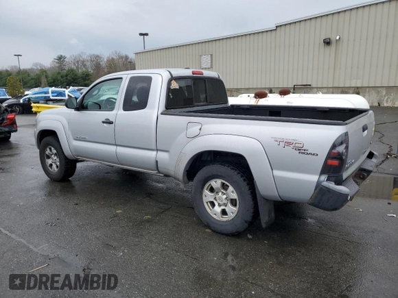 2011 Toyota Tacoma with VIN 5TFUU4EN7BX017972, listed as a Copart auction lot 53017515 with 90,065 mi miles and Salvage title. Bid and sale history available at DreamBid. Image 2.