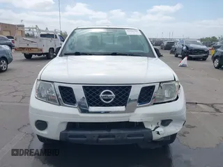 2016 Nissan Frontier SV z VIN 1N6AD0ER7GN737013, wystawiony jako IAAI lot #42106586 z przebiegiem 54 218 mil mil oraz . Historia ofert i sprzedaży dostępna na DreamBid. Obrazek 12.