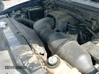 2002 Ford F-150 XL с VIN 1FTRX17L92NA56050, выставлен на аукционе IAAI как лот 41992155 с пробегом Не указан миль и . История ставок и продаж доступна на DreamBid. Изображение 19.