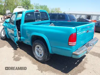 1997 Dodge Dakota z VIN 1B7GG26Y5VS253054, wystawiony jako IAAI lot #42215925 z przebiegiem 125 768 mil mil oraz . Historia ofert i sprzedaży dostępna na DreamBid. Obrazek 3.