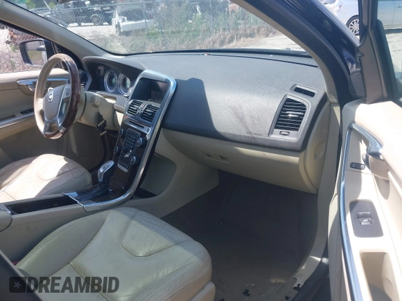 2013 Volvo XC60 T6 with VIN YV4902DZ0D2384896, listed as a IAAI auction lot 42156123 with 148,971 mi miles and . Bid and sale history available at DreamBid. Image 5.