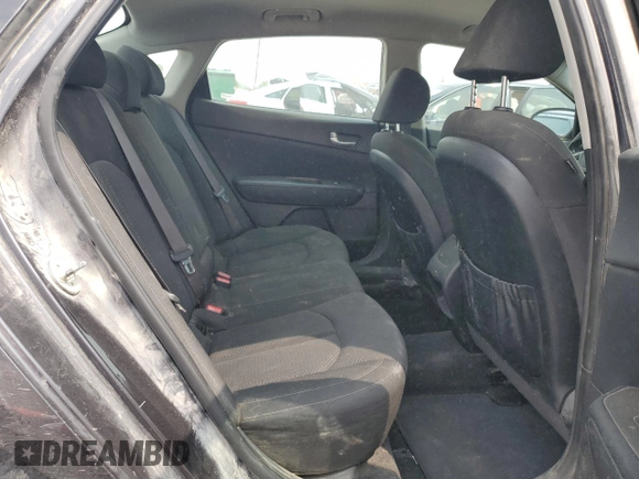 2018 Kia Optima LX z VIN KNAGT4L35J5233487, wystawiony jako Copart lot #59181965 z przebiegiem 136 454 mil mil oraz Szkoda całkowita • Salvage title. Historia ofert i sprzedaży dostępna na DreamBid. Obrazek 10.