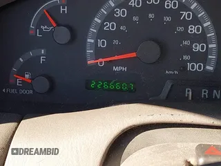 2003 Ford F-150 XLT with VIN 1FTRW07L43KB05221, listed as a IAAI auction lot 41762332 with 226,660 mi miles. Bid and sale history available at carsss.com. Image 15.
