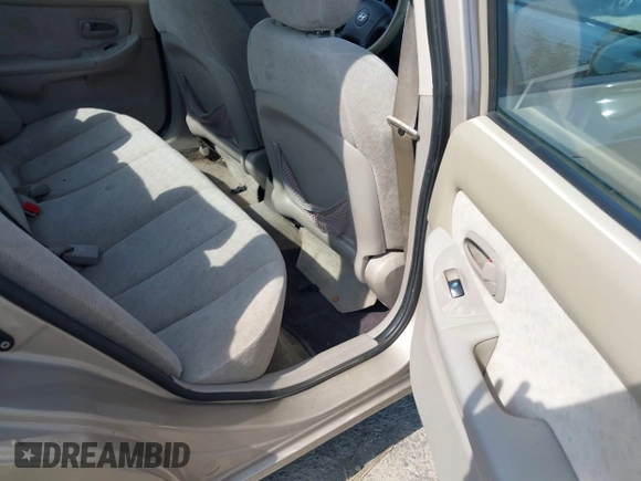 2006 Hyundai Elantra GLS with VIN KMHDN46D76U375496, listed as a IAAI auction lot 42583939 with 197,444 mi miles and . Bid and sale history available at DreamBid. Image 8.