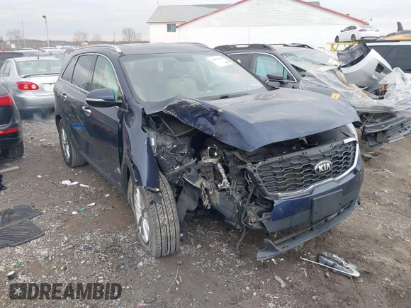 2019 Kia Sorento LX with VIN 5XYPGDA33KG529370, listed as a IAAI auction lot 41667904 with 173,123 mi miles. Bid and sale history available at carsss.com. Image 6.