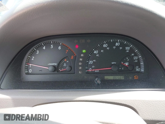 2002 Toyota Camry LE z VIN 4T1BE30KX2U591037, wystawiony jako IAAI lot #42077641 z przebiegiem 86 569 mil mil oraz . Historia ofert i sprzedaży dostępna na DreamBid. Obrazek 7.