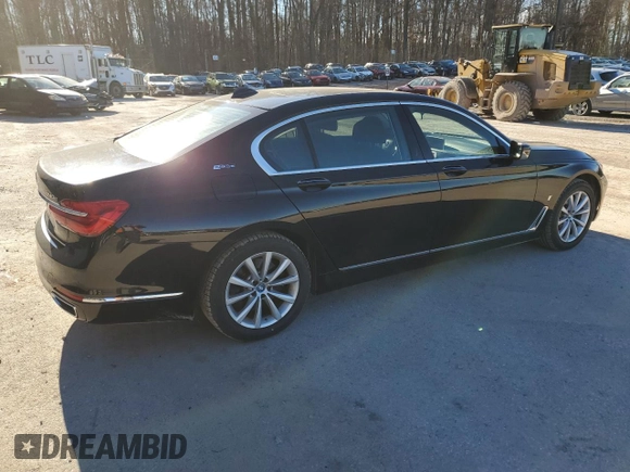 2017 BMW 7 Series 740e xDrive iPerformance with VIN WBA7J2C32HG497940, listed as a Copart auction lot 37401353 with 24,508 mi miles. Bid and sale history available at carsss.com. Image 3.