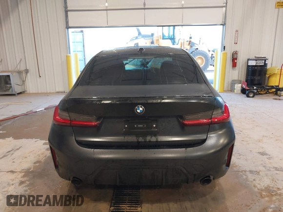 2024 BMW 3 Series 330i xDrive with VIN 3MW89FF08R8E46559, listed as a IAAI auction lot 41032964 with Not Provided miles. Bid and sale history available at carsss.com. Image 17.