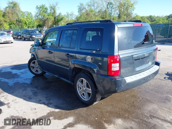2008 Jeep Patriot Sport z VIN 1J8FT28WX8D519480, wystawiony jako IAAI lot #42119775 z przebiegiem 162 594 mil mil oraz . Historia ofert i sprzedaży dostępna na DreamBid. Obrazek 3.
