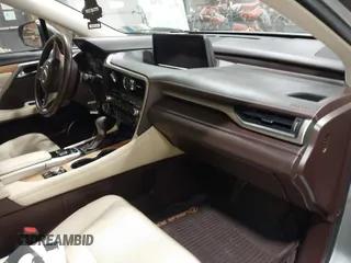 2018 Lexus RX 450hL Premium z VIN JTJDGKCA6J2004313, wystawiony jako IAAI lot #42270567 z przebiegiem 72 692 mil mil oraz . Historia ofert i sprzedaży dostępna na DreamBid. Obrazek 5.