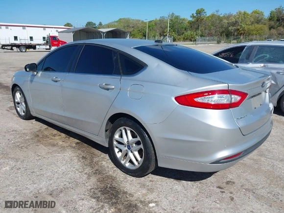 2016 Ford Fusion SE with VIN 3FA6P0H77GR200106, listed as a IAAI auction lot 41841087 with 201,352 mi miles. Bid and sale history available at carsss.com. Image 3.
