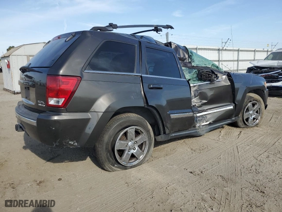 2005 Jeep Grand Cherokee Limited with VIN 1J8HR58235C662715, listed as a Copart auction lot 53283215 with 110,311 mi miles and Salvage Title. Bid and sale history available at carsss.com. Image 3.