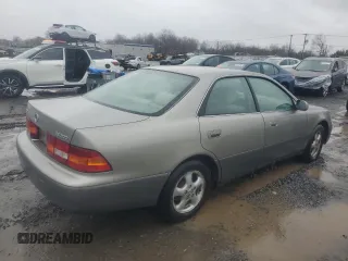 1998 Lexus ES 300 Luxury Sport Sdn with VIN JT8BF28G8W0128577, listed as a Copart auction lot 84502984 with 52,285 mi miles and Clean Title. Bid and sale history available at carsss.com. Image 3.
