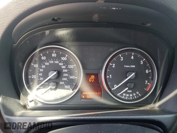 2011 BMW 3 Series 328i with VIN WBAPH7G50BNN06836, listed as a Copart auction lot 52962555 with 0 mi miles and Clean Title. Bid and sale history available at carsss.com. Image 9.