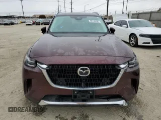 2024 Mazda CX-90 Premium z VIN JM3KKDHD8R1113467, wystawiony jako Copart lot #59140195 z przebiegiem 10 267 mil mil oraz Szkody całkowita. Historia ofert i sprzedaży dostępna na DreamBid. Obrazek 5.
