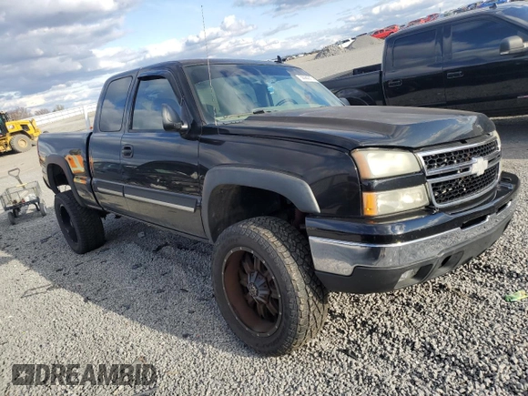 2006 Chevrolet Silverado 1500 LT2 with VIN 1GCEK19B06Z202125, listed as a Copart auction lot 50060875 with Not Provided miles and Salvage Title. Bid and sale history available at DreamBid. Image 4.