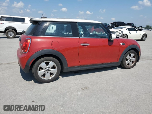 2016 MINI Hardtop z VIN WMWXP5C57G2D15410, wystawiony jako Copart lot #62340695 z przebiegiem 84 409 mil mil oraz Czysty tytuł • Clean title. Historia ofert i sprzedaży dostępna na DreamBid. Obrazek 3.