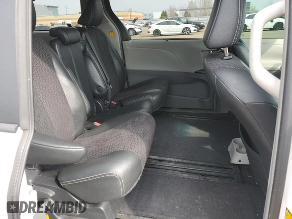 2011 Toyota Sienna SE with VIN 5TDXK3DC5BS030822, listed as a Copart auction lot 52700885 with 352,113 mi miles and Salvage title. Bid and sale history available at DreamBid. Image 11.