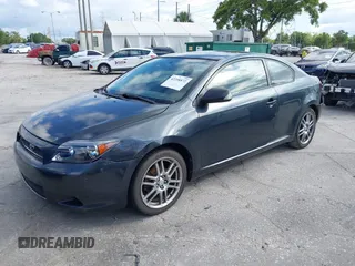 2006 Scion tC z VIN JTKDE177360077653, wystawiony jako IAAI lot #42258872 z przebiegiem 92 187 mil mil oraz . Historia ofert i sprzedaży dostępna na DreamBid. Obrazek 2.