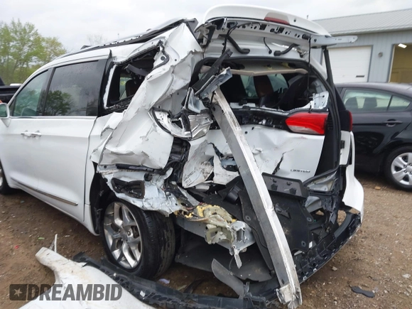 2017 Chrysler Pacifica Limited with VIN 2C4RC1GG0HR598664, listed as a IAAI auction lot 42138539 with 95,934 mi miles and . Bid and sale history available at DreamBid. Image 6.