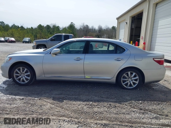 2008 Lexus LS 460 L with VIN JTHGL46F985024402, listed as a IAAI auction lot 41753588 with 167,373 mi miles and . Bid and sale history available at DreamBid. Image 14.