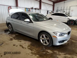2015 BMW 3 Series 328i xDrive с VIN WBA3B5G52FNS15121, выставлен на аукционе Copart как лот 60966165 с пробегом 105 663 миль миль и Списание • Salvage title. История ставок и продаж доступна на DreamBid. Изображение 4.