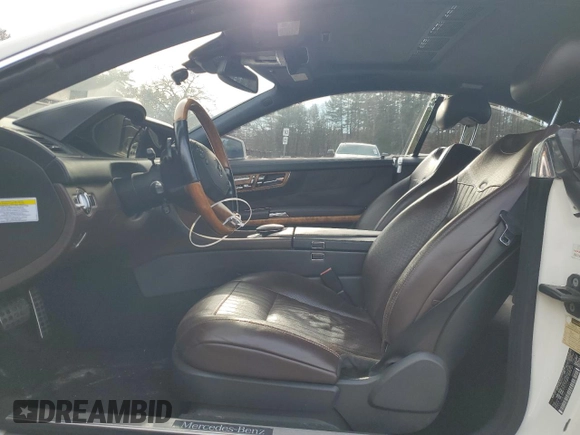 2011 Mercedes-Benz CL 550 z VIN WDDEJ9EB2BA027365, wystawiony jako Copart lot #85860254 z przebiegiem 136 863 mil mil oraz Czysty tytuł • Clean title. Historia ofert i sprzedaży dostępna na DreamBid. Obrazek 7.