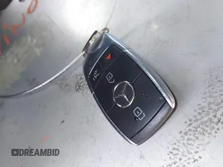 2020 Mercedes-Benz GLC 300 z VIN WDC0G8DB3LF734343, wystawiony jako IAAI lot #41894613 z przebiegiem 88 728 mil mil oraz . Historia ofert i sprzedaży dostępna na DreamBid. Obrazek 11.