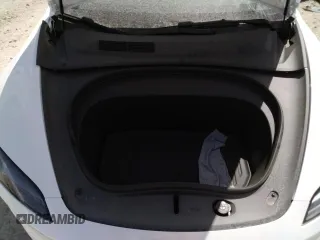 2025 Tesla Model 3 Long Range z VIN 5YJ3E1EBXSF968724, wystawiony jako Copart lot #53128525 z przebiegiem 1 127 mil mil oraz Szkoda całkowita • Salvage title. Historia ofert i sprzedaży dostępna na DreamBid. Obrazek 11.