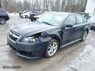 2014 Subaru Legacy 2.5i Limited with VIN 4S3BMBL6XE3005267, listed as a IAAI auction lot 41662785 with 165,607 mi miles. Bid and sale history available at carsss.com. Image 2.
