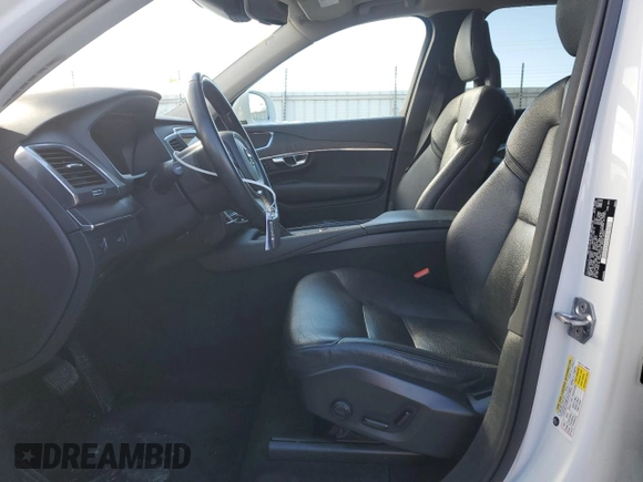 2020 Volvo XC90 Momentum with VIN YV4A221K3L1614935, listed as a Copart auction lot 45199675 with 74,117 mi miles and Salvage Title. Bid and sale history available at DreamBid. Image 7.