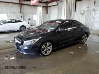 2019 Mercedes-Benz CLA 250 z VIN WDDSJ4GB6KN723173, wystawiony jako Copart lot #58313595 z przebiegiem 96 245 mil mil oraz Szkoda całkowita • Salvage title. Historia ofert i sprzedaży dostępna na DreamBid. Obrazek 1.