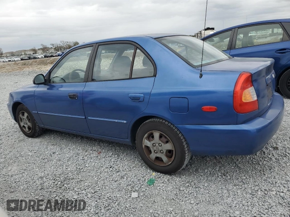 2002 Hyundai Accent GL with VIN KMHCG45C82U355914, listed as a Copart auction lot 89006295 with 60,907 mi miles and Clean Title. Bid and sale history available at carsss.com. Image 2.