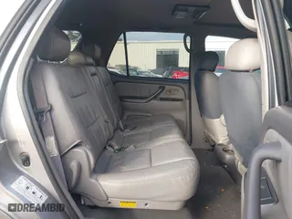2002 Toyota Sequoia Limited with VIN 5TDZT38A22S102963, listed as a IAAI auction lot 40943398 with 298,881 mi miles. Bid and sale history available at carsss.com. Image 8.