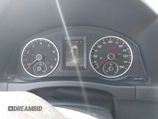 2012 Volkswagen Tiguan SE с VIN WVGAV7AX0CW002287, выставлен на аукционе IAAI как лот 42738450 с пробегом 131 121 миль миль и . История ставок и продаж доступна на DreamBid. Изображение 7.
