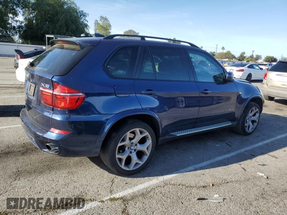 2013 BMW X5 xDrive35i with VIN 5UXZV4C54D0E08810, listed as a Copart auction lot 51255265 with 98,227 mi miles and Salvage Title. Bid and sale history available at carsss.com. Image 3.