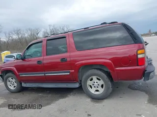 2005 Chevrolet Suburban LT with VIN 3GNEC16Z15G205829, listed as a IAAI auction lot 41690689 with 196,504 mi miles and . Bid and sale history available at DreamBid. Image 14.